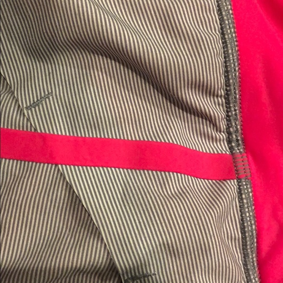 Lululemon turbo run shorts size 4 special edition - Picture 3 of 3